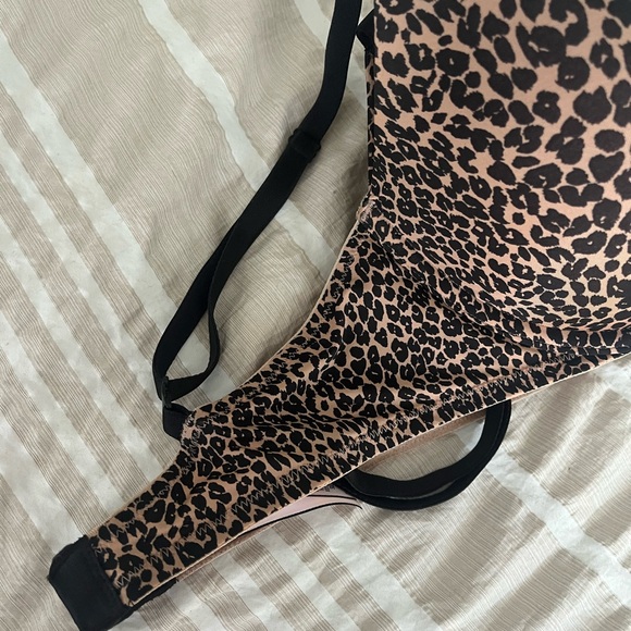 Excellent condition VS leopard push up bra - Picture 2 of 11